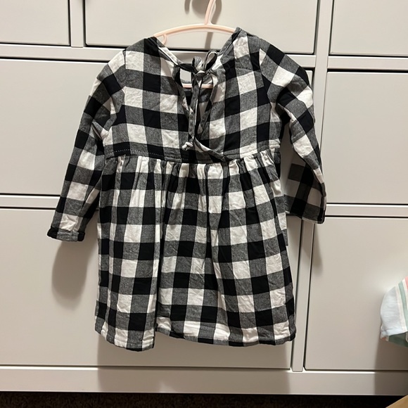 Long sleeve Nest and Nurture dress - Picture 2 of 3